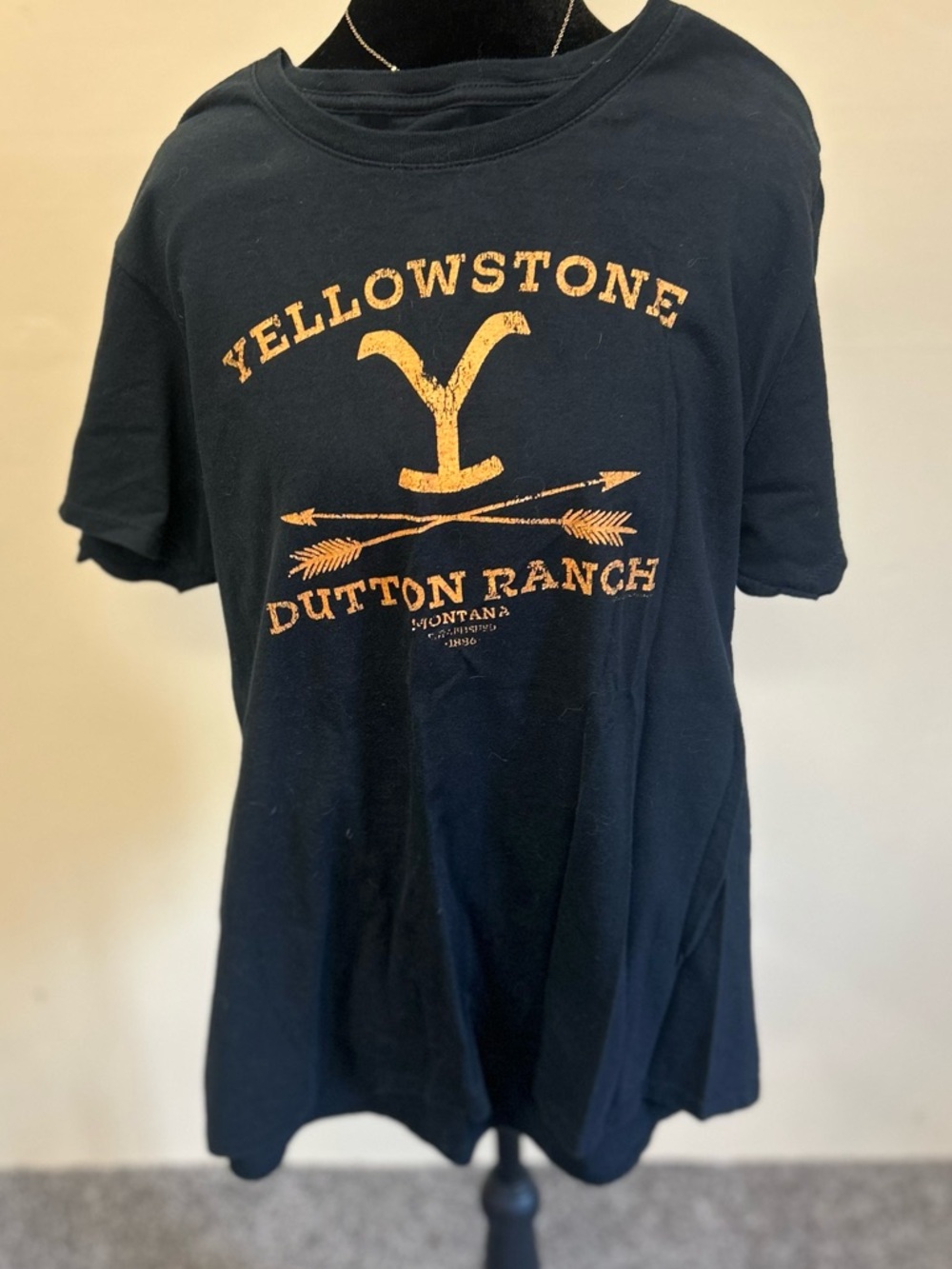 Dutton Ranch Short Sleeve Tee - Black - Picture 3 of 5